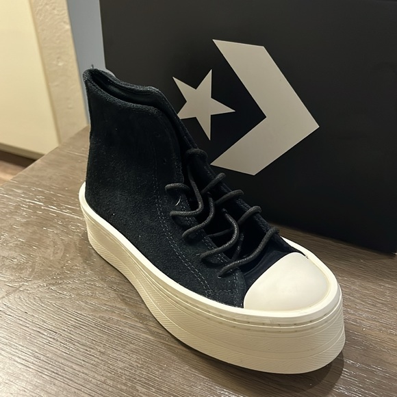NWT Converse Chuck Taylor All Star Modern Lift Platform Mono Suede - A05285C - Picture 9 of 10